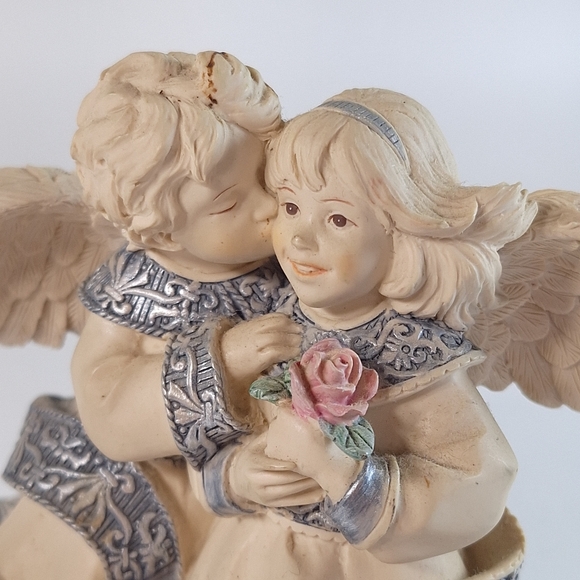 Sarah’s Angels 2003 Mary & Kirk Rose Kiss 4-1/2” Figurine 32068 - Picture 5 of 8